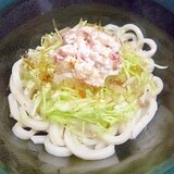 ごま油香る！簡単！カニカマとキャベツのサラダうどん